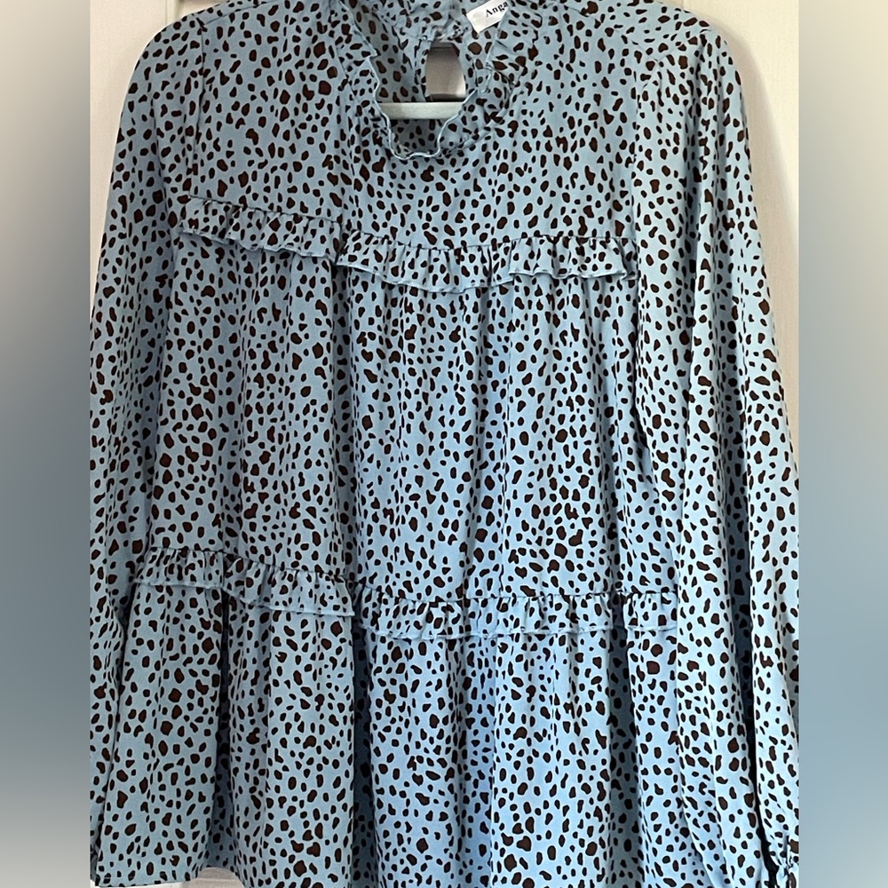 Angashion ruffle tier blouse L